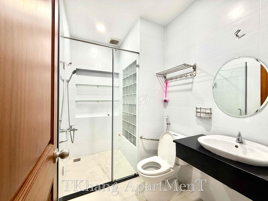 We'll have the Bancol Reservation Room at 30 meters, Sư Vạn Hạnh, District 10.