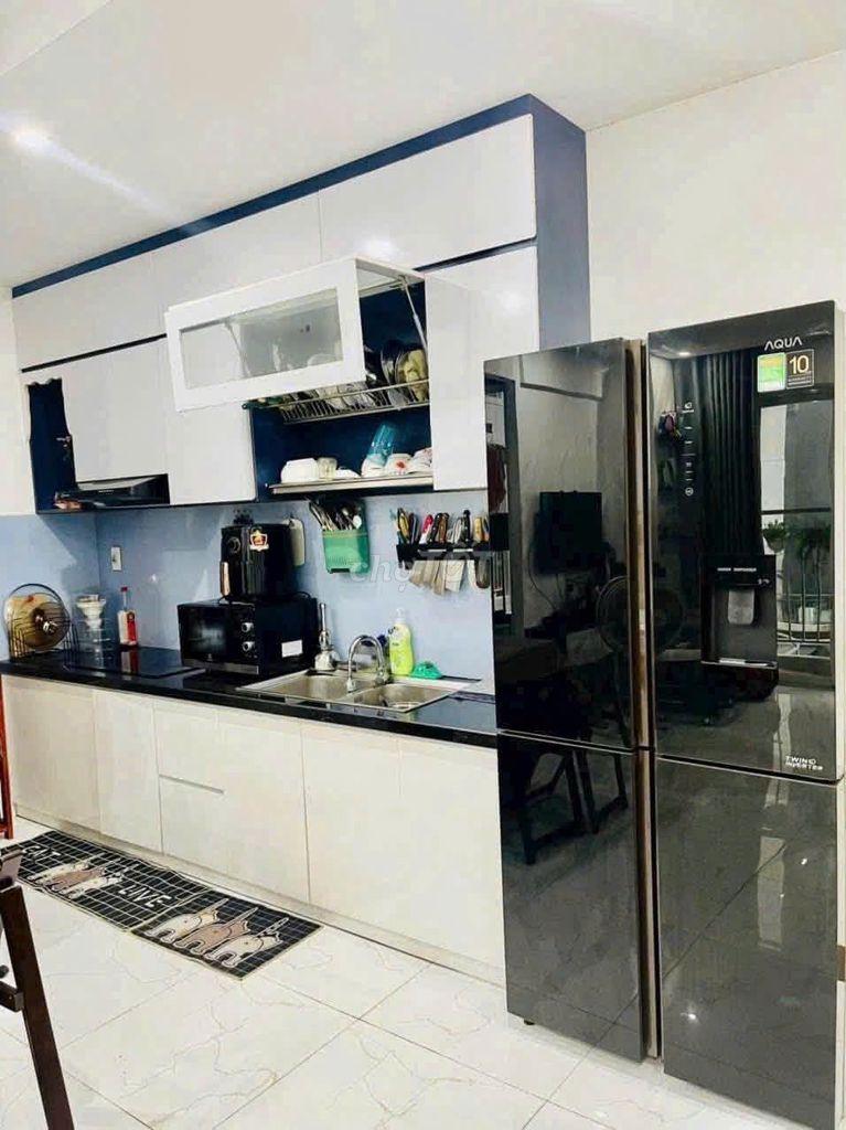 Renting Conic Riverside apartments