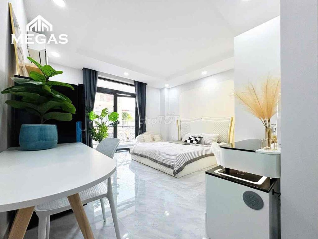 - Rent the credit board studio. - T1-026.