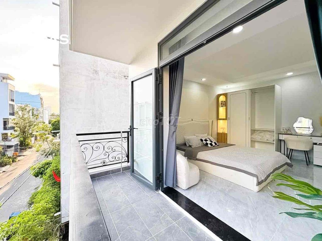 - Rent the credit board studio. - T1-026.