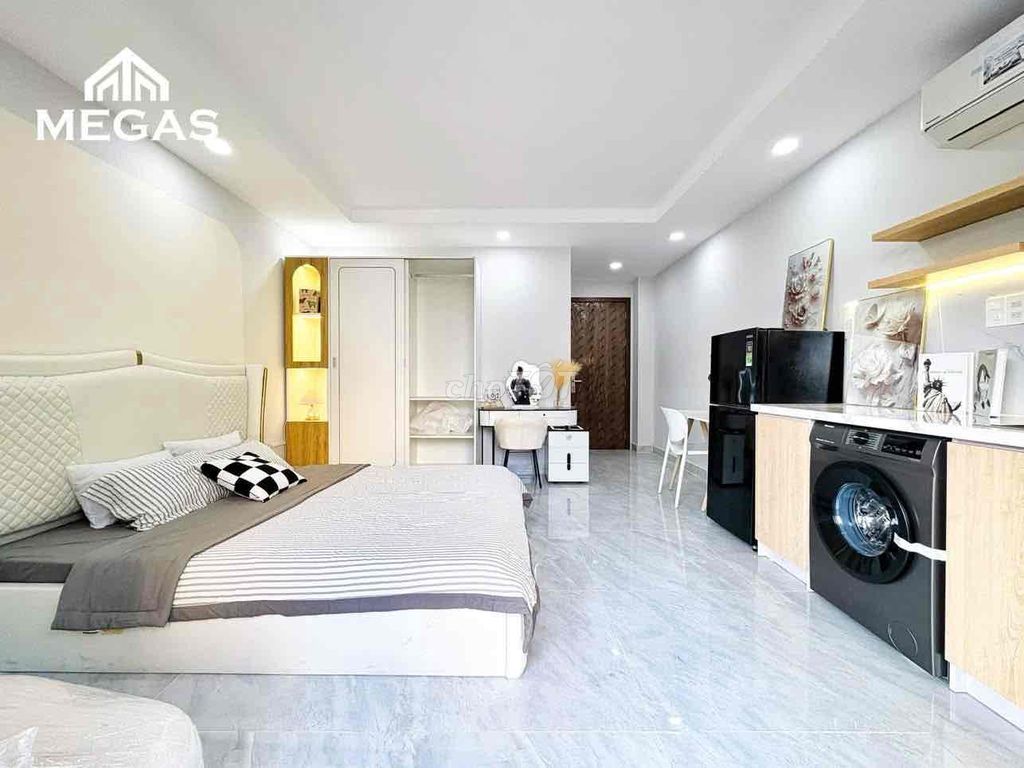 - Rent the credit board studio. - T1-026.