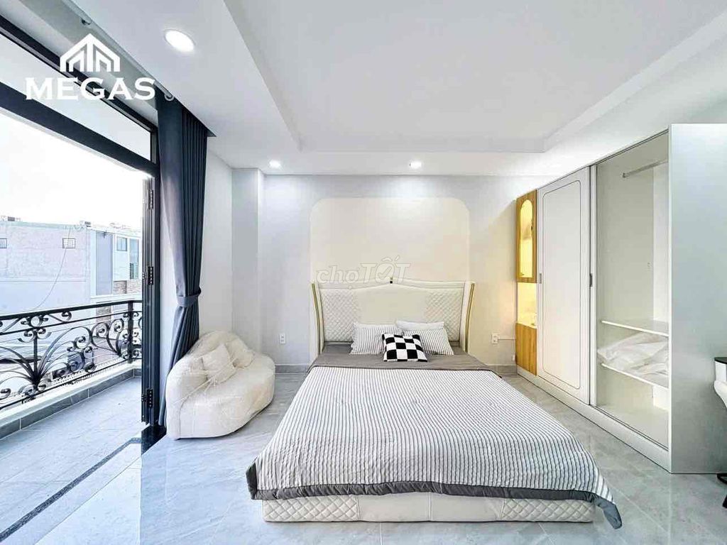 - Rent the credit board studio. - T1-026.