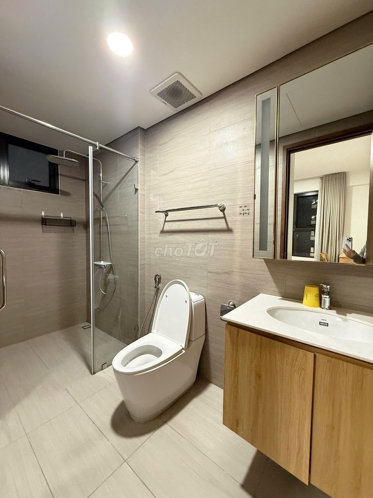 Rent anchor-- two bedrooms, two toilets.
