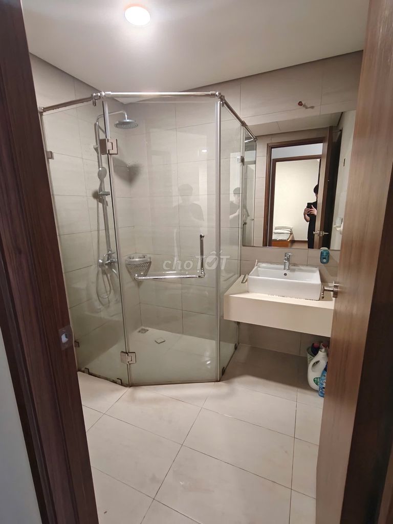 Rent apartment Akari level 78 meters; Two bedrooms, two full furniture toilets, 14 million.
