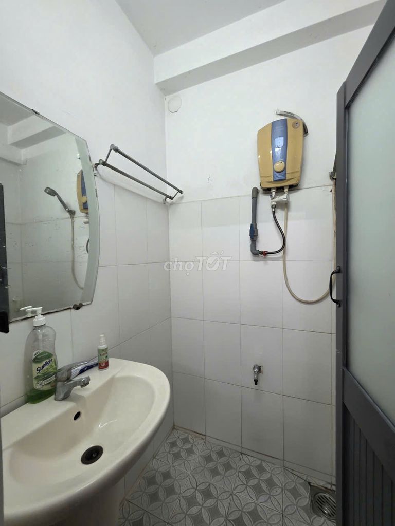 The nc Trần Văn Kỷ 18 M2 1st floor with the air conditioning on it.