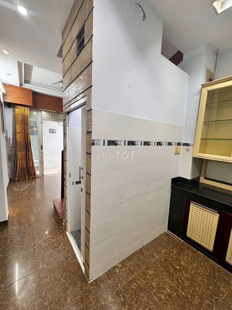 The owner rented four bedrooms.