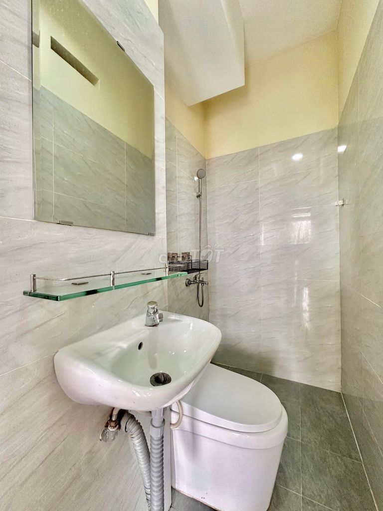 Studio is a full block of Bochong Street, District 9.5 million a month.