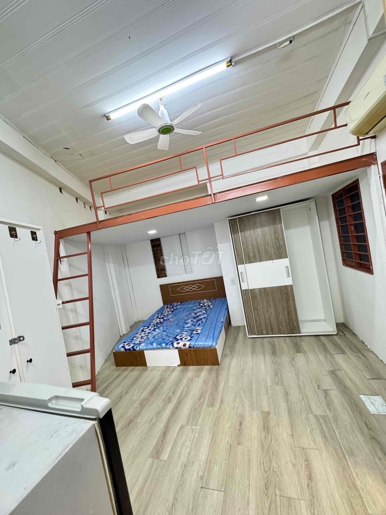Rent the service apartment 25 M2 full interior, Võ Duy Ninh, near District 1 – 4.6 million.