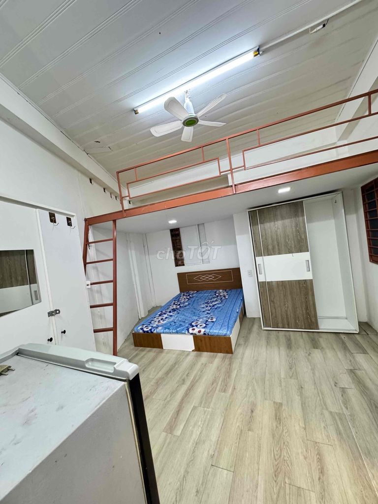 Rent the service apartment 25 M2 full interior, Võ Duy Ninh, near District 1 – 4.6 million.