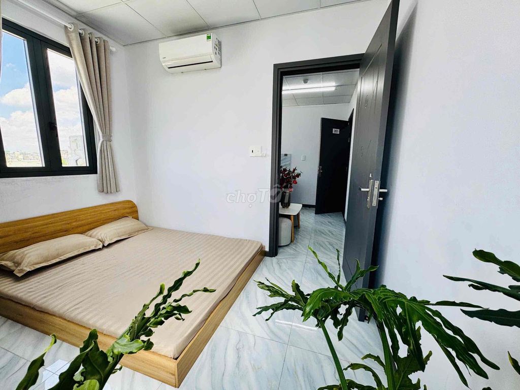 Central Middle-Channel Medical Room.