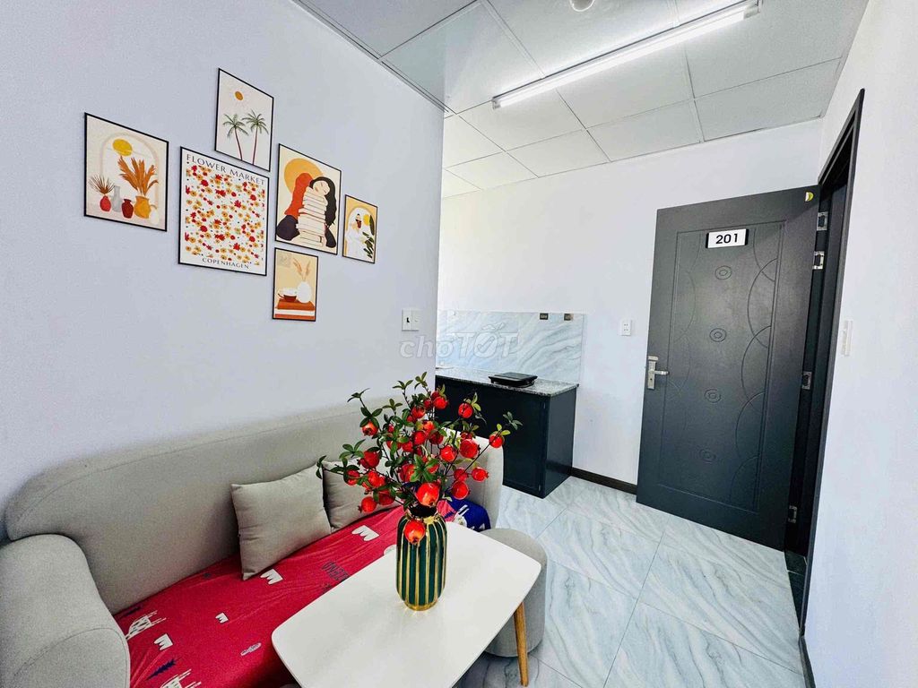 Central Middle-Channel Medical Room.