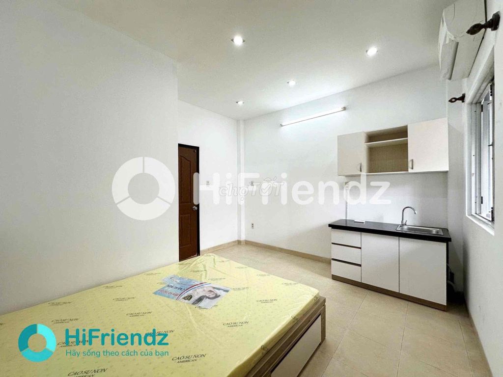 Rent the Wrench of the Book Office Full House in Sen, Fourth of Four