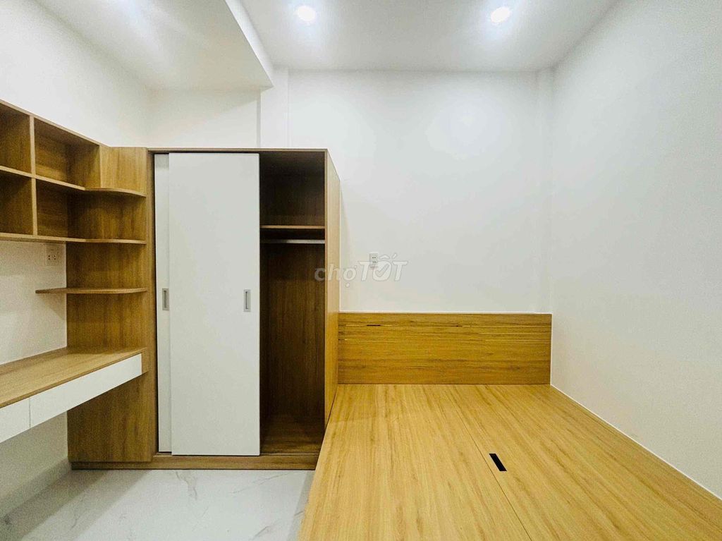 apartment 1 bedroom 1 new living room - right out of 10.