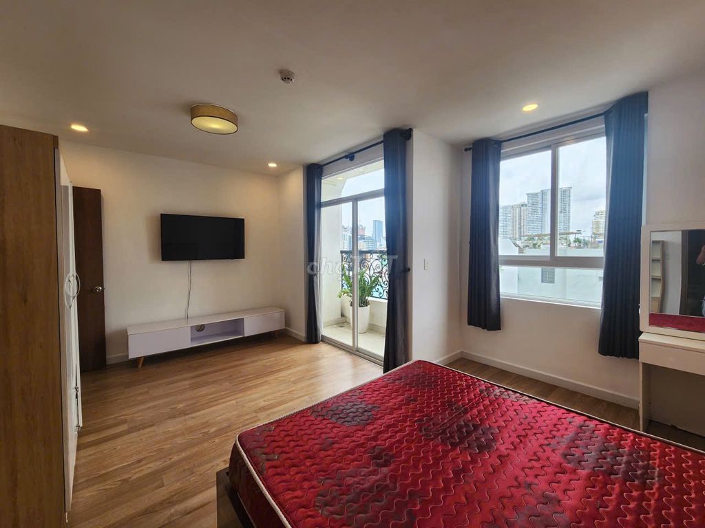 Rent Grand Riverside District 4 view Bixtco, 100 m2 3 bedrooms, 17 million