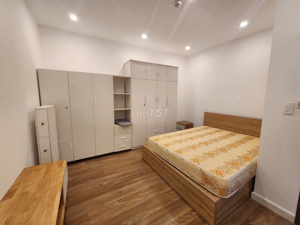Rent Grand Riverside District 4 view Bixtco, 100 m2 3 bedrooms, 17 million