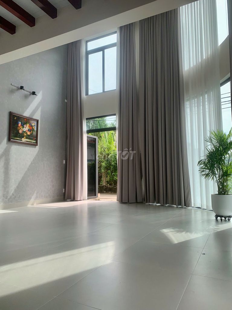 Rent car alleys for offices/Studio Livetream/ Khomdt
