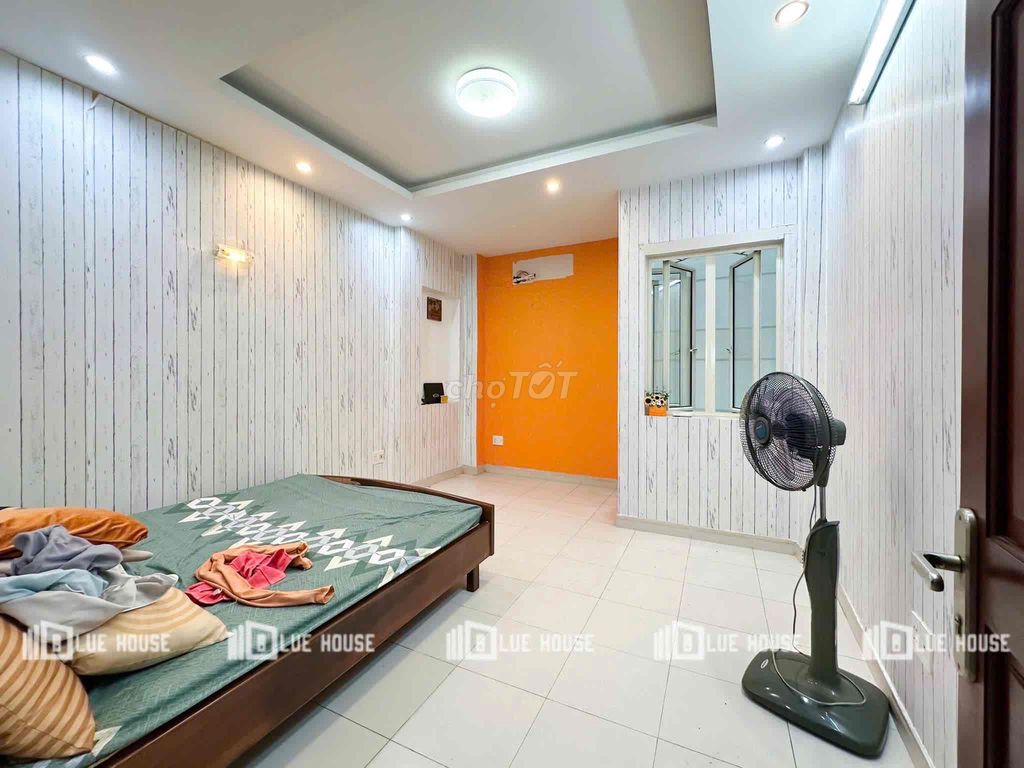 Rent the original apartment - 4 bedroom - 2 floors