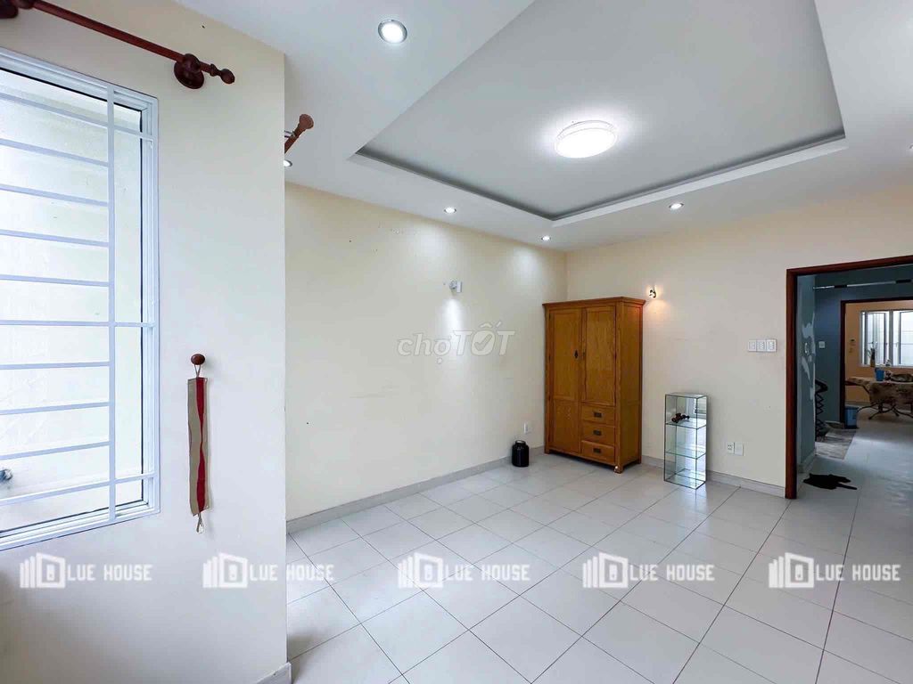 Rent the original apartment - 4 bedroom - 2 floors