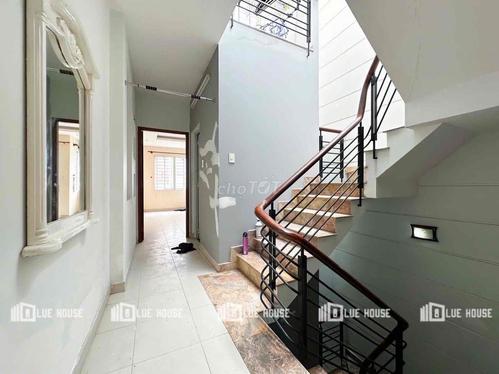 Rent the original apartment - 4 bedroom - 2 floors
