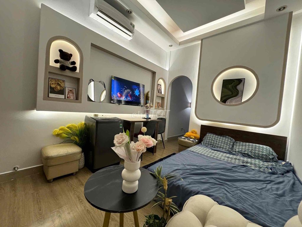 Super-Calm Room.