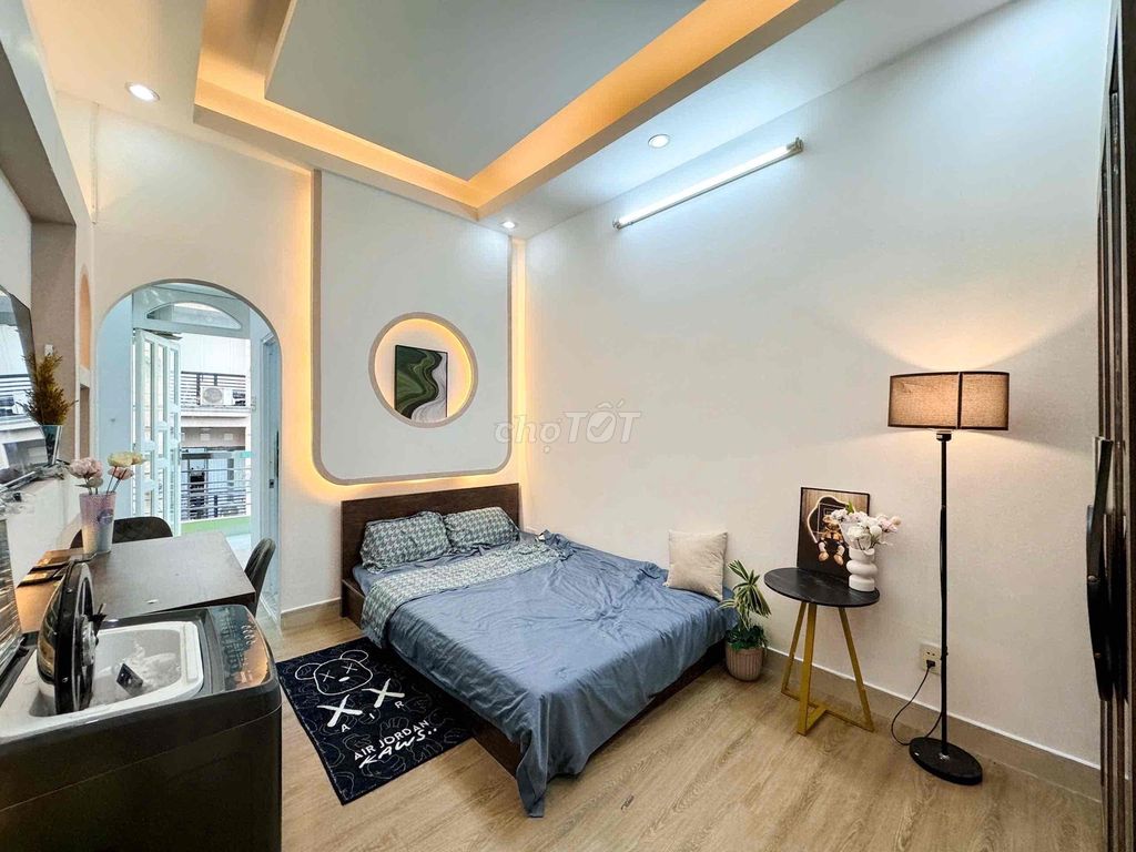 Super-Calm Room.