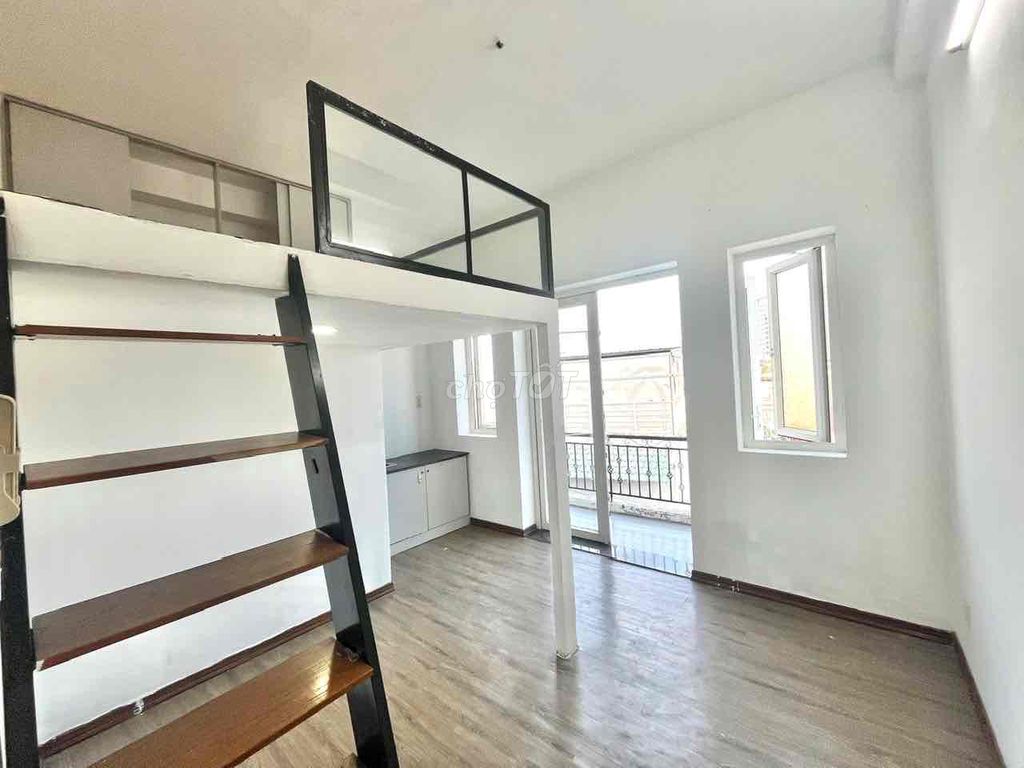 Rent Phan Tây Hồ.