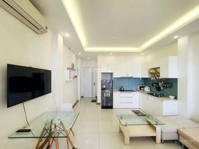 Rent room Nguyễn Trãi - basic 6.9 million per month furniture kitchen