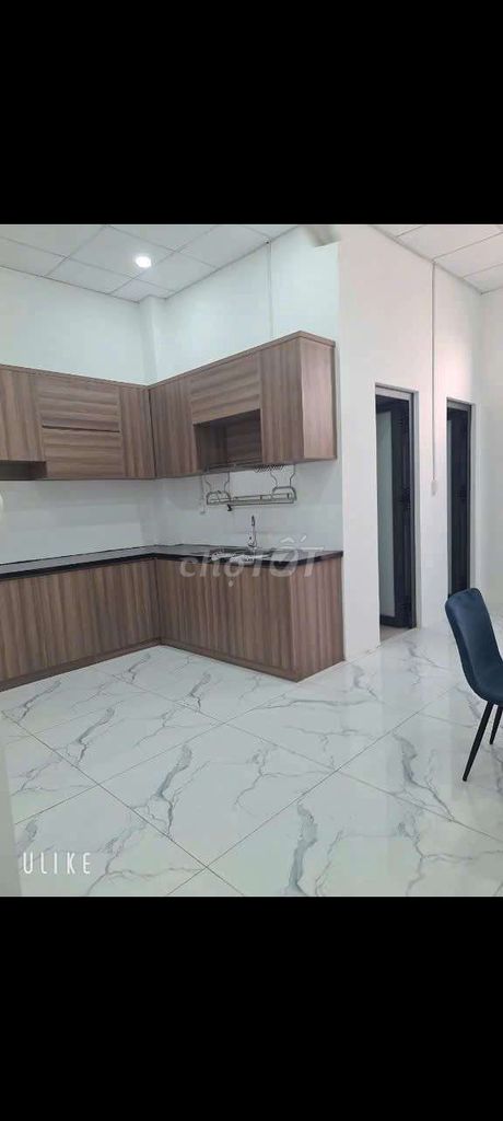 Rent a cash house on lâm văn bền. area 5 x 22 meters 2 bedroom 2 toilets.