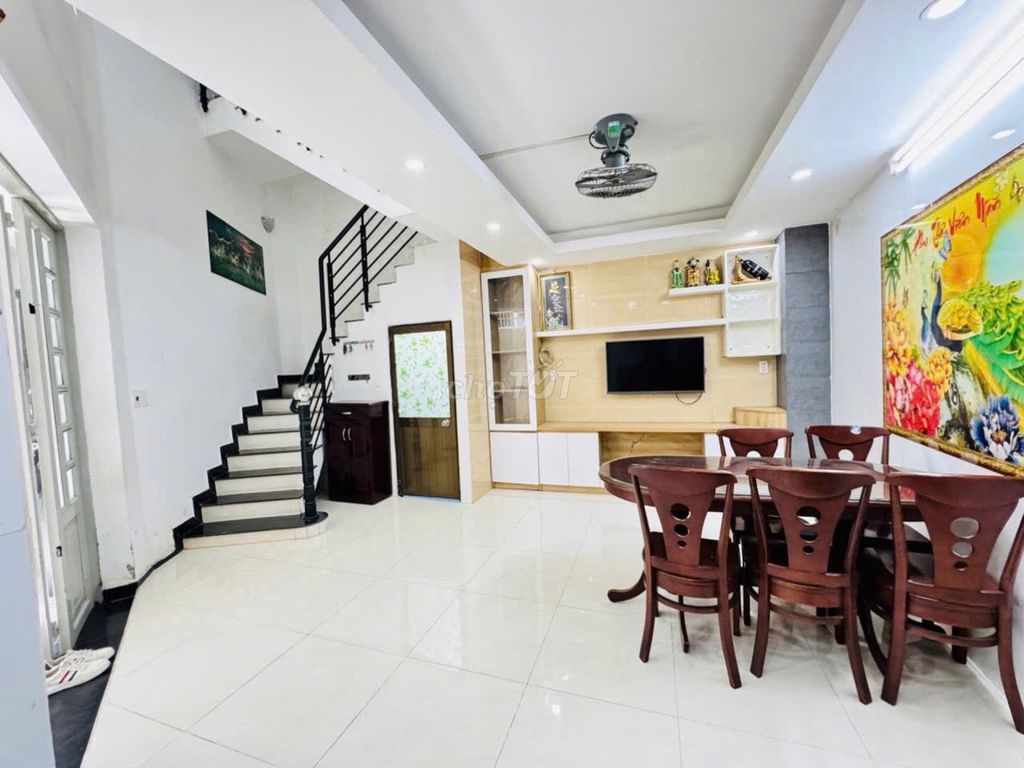 Fold, the original apartment--the car alley - 4 Lê Đức Thọ Bedroom - full interior - 15 million