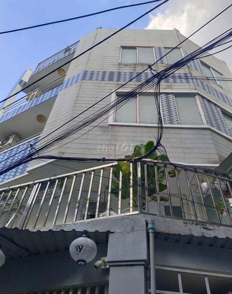 Fold, the original apartment--the car alley - 4 Lê Đức Thọ Bedroom - full interior - 15 million