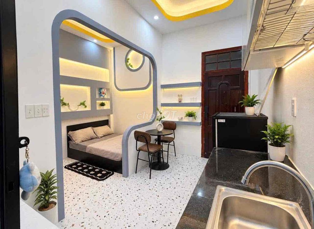 Rent a super-salt balcony right now. Vườn Lài is super cheap.