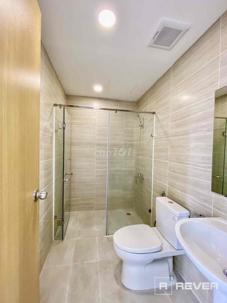 Renting apartments like the midtown district 6 only 6.5 million - 11 million a month.