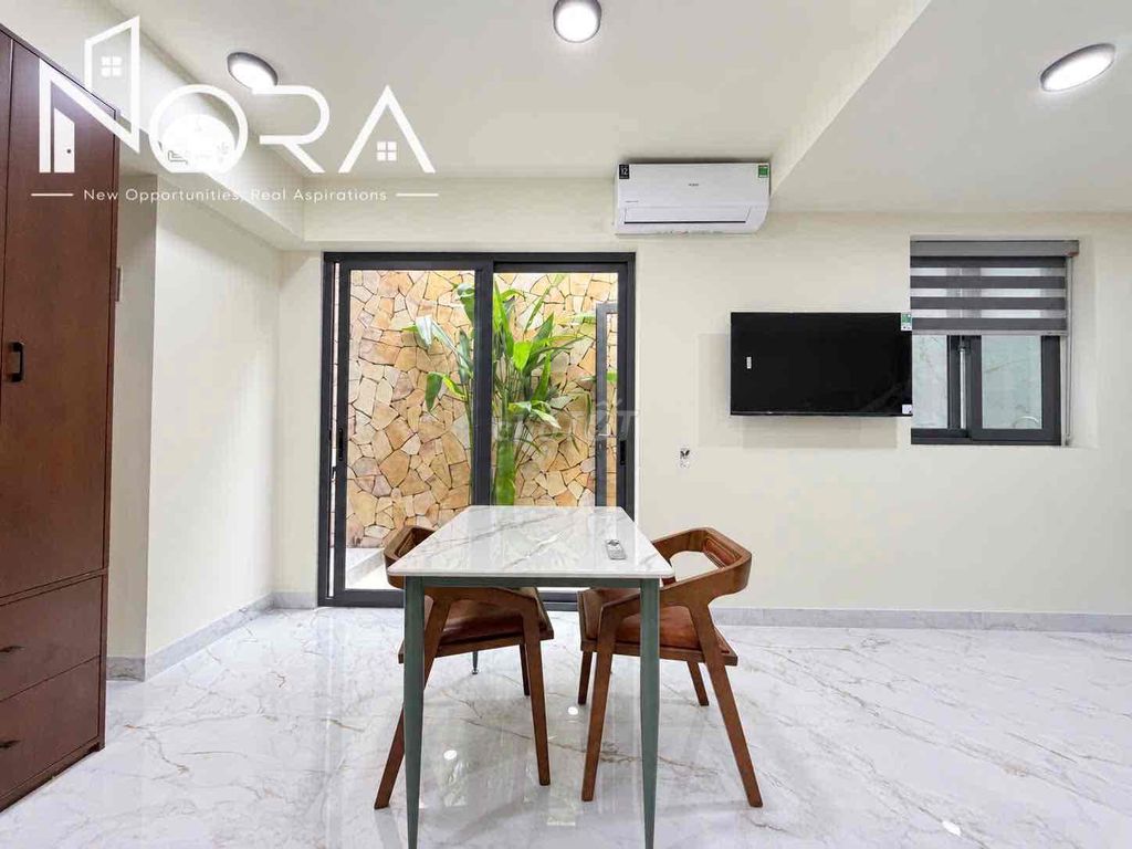 Open the service apartment. One bedroom in Trần Bình Trọng District 5.