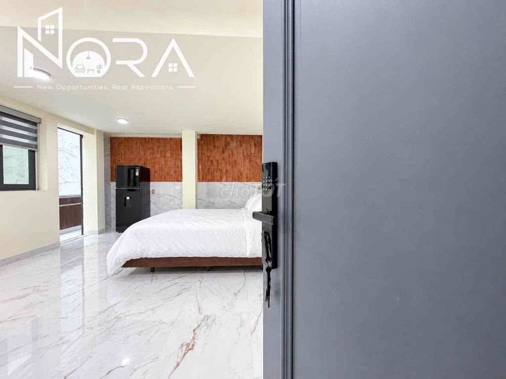 Open the service apartment. One bedroom in Trần Bình Trọng District 5.