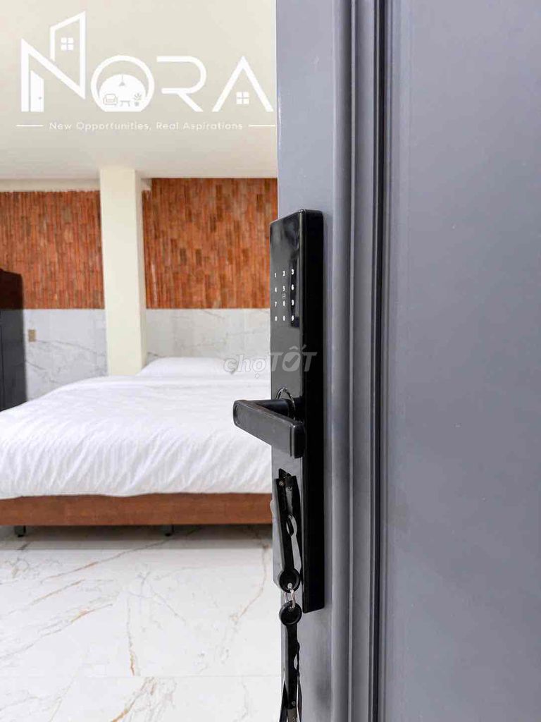 Open the service apartment. One bedroom in Trần Bình Trọng District 5.