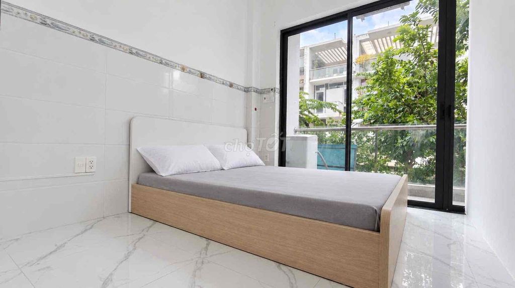 Rent a two-size room with a washing machine.