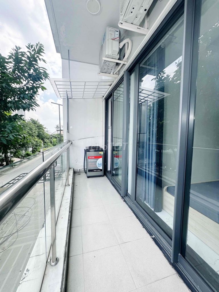Rent a two-size room with a washing machine.