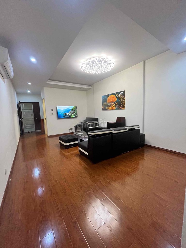 Era Town building, three bedrooms, 14 million interior furniture.
