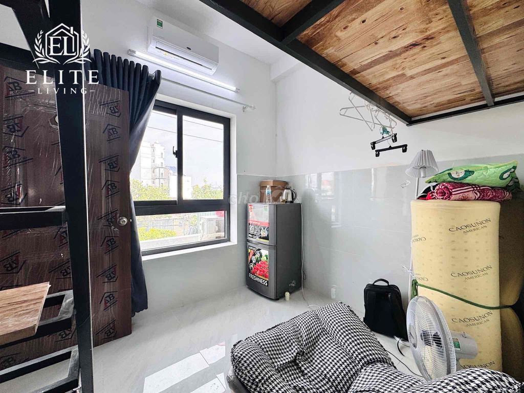 low-priced guard room