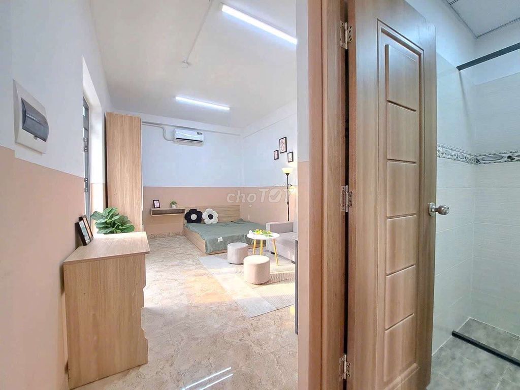 Rent a balcony apartment in Gò Vấp Cultural Park.