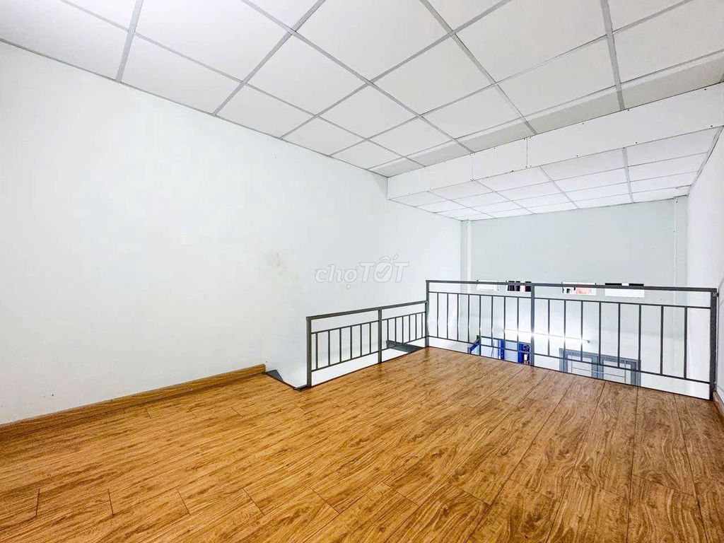 Rent a room near the cs2 police university.