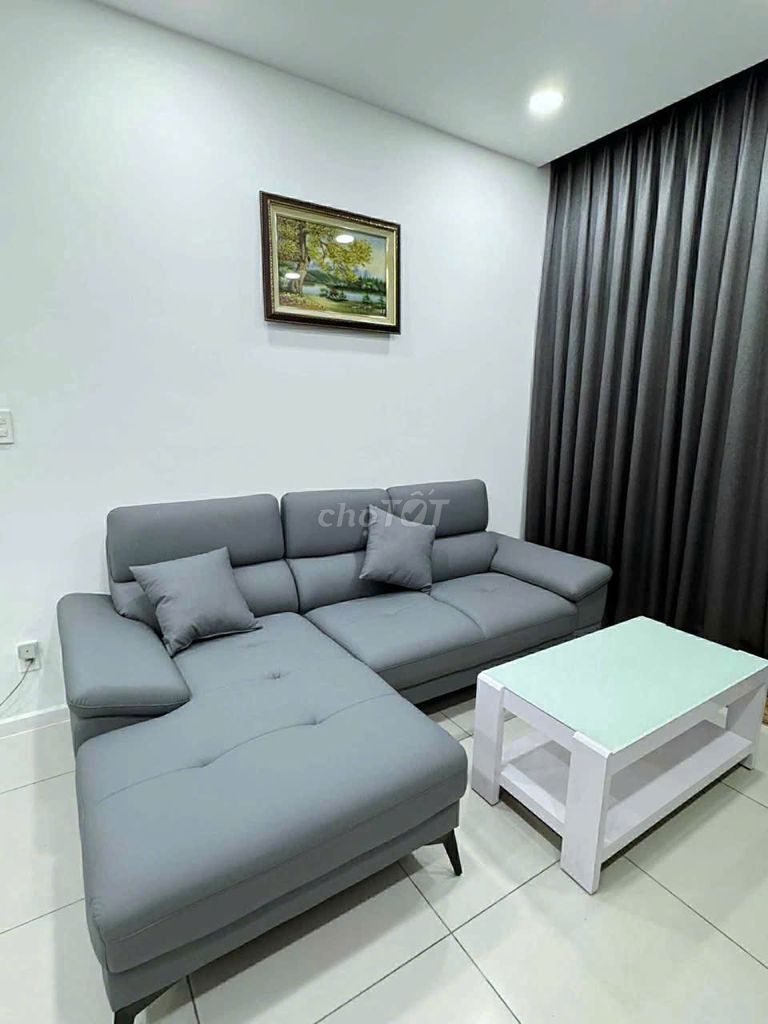 Rent three bedrooms, two toilets, Xigrid Court, 25 million for management.