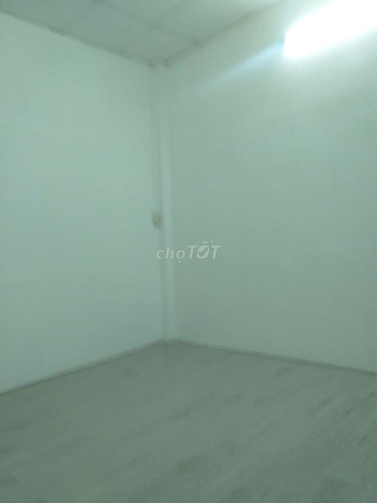 Let's rent out the original house.