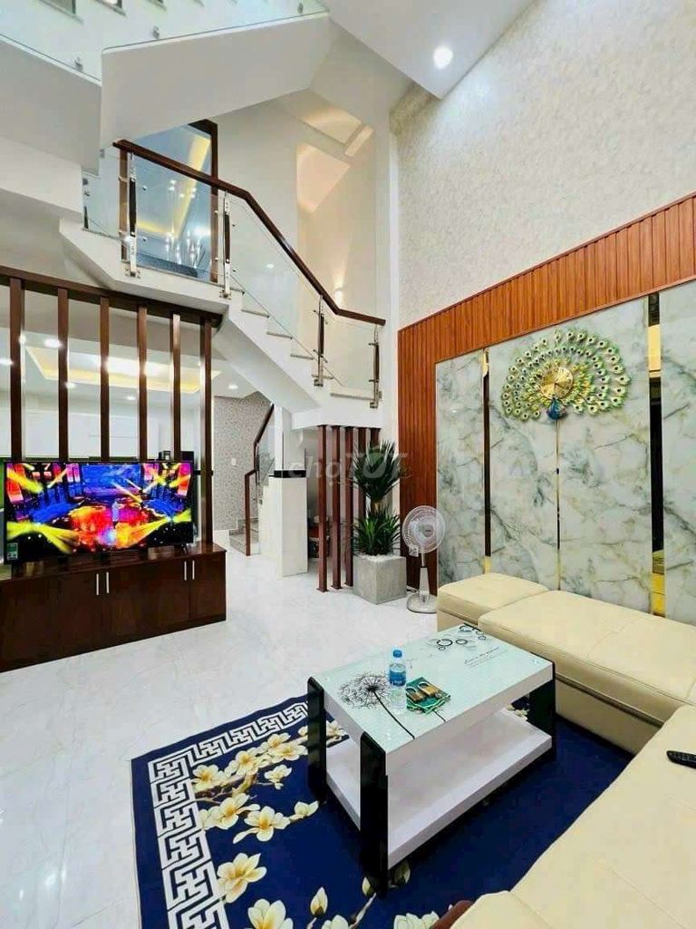 Let's rent a nice Full Building 1/ Quang Trung Gò Vấp(9 x6 m)) 3 bedroom 3 bedroom 3-$14 million