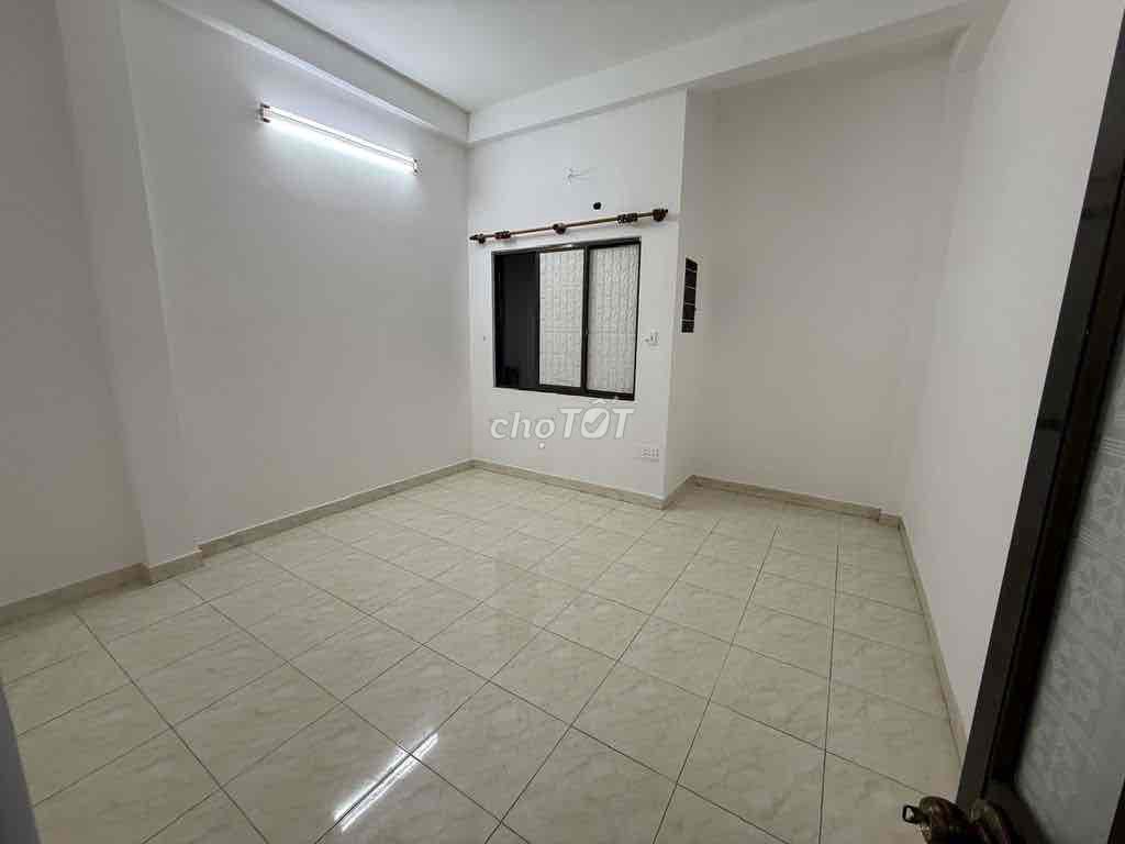 Bàu Cát 2 Q.tb Front, area 4 x14 meters, MM 2 stories, do vp, shop, spa