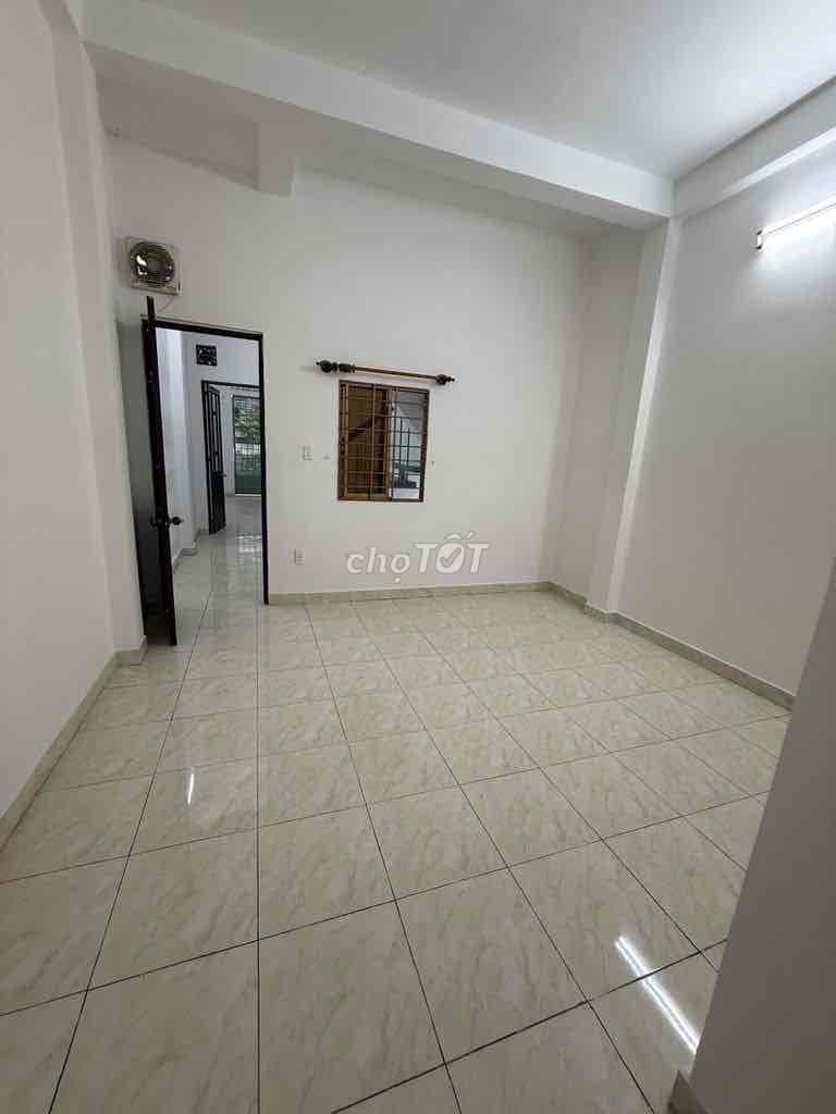 Bàu Cát 2 Q.tb Front, area 4 x14 meters, MM 2 stories, do vp, shop, spa
