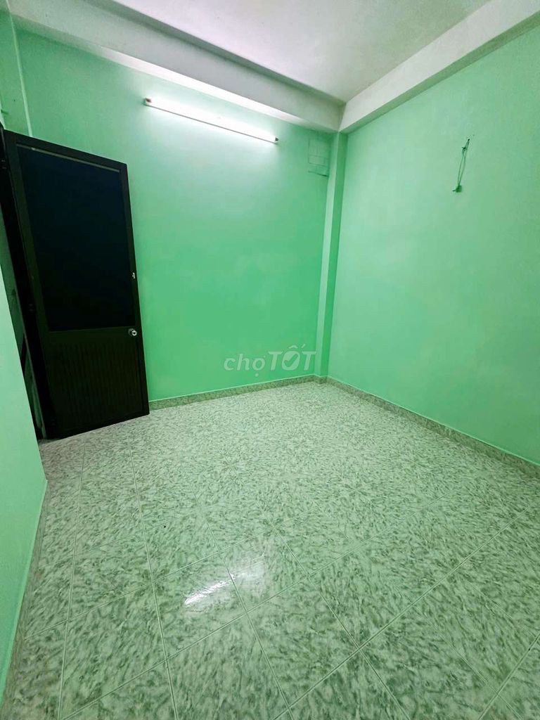 Rent the 3rd District Room, 2 million8 air windows