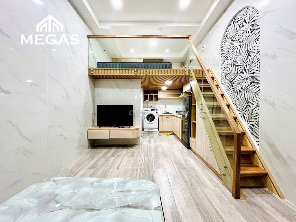 Rent the District 6 room.