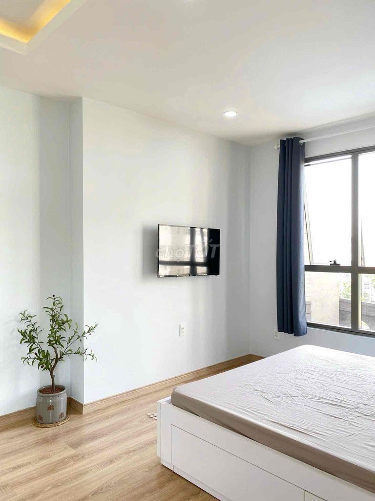 Rent Garden Gate apartment. One bedroom. 36mm Parks.