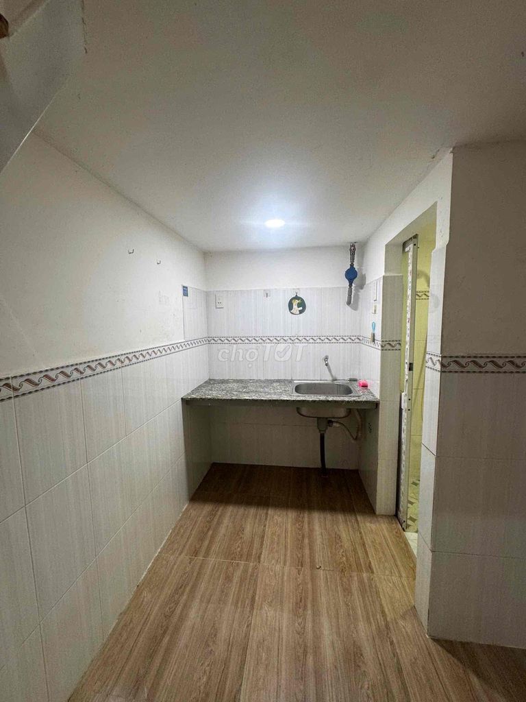 high guard near aeon mail university university new home clean cheap